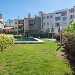 Bright 1 Bdr W/ Pool View By Lovelystay Lisboa