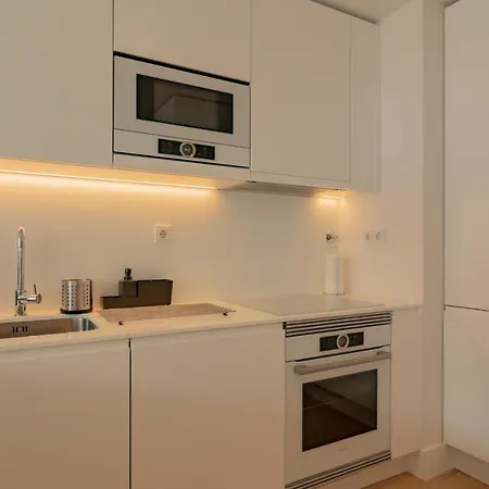 1 Bdr Apartment With Pool And Balcony By Lovelystay Apartmán *