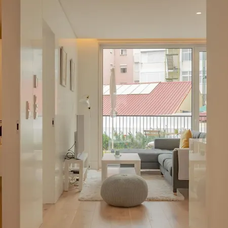 Apartamento 1 Bdr With Pool And Balcony By Lovelystay