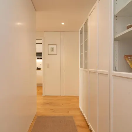Bright 1 Bdr W/ Pool View By Lovelystay Apartment *