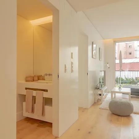 Bright 1 Bdr W/ Pool View By Lovelystay Appartement Lisboa